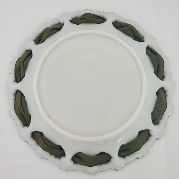 1900s Westmoreland Milk Glass Forget Me Not Lace Edge Angel Cherub Cupid Plate - Picture 4 of 6